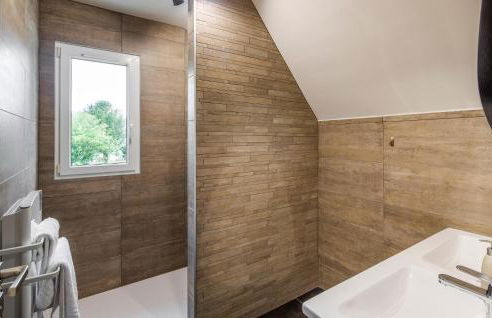 4 Bedroom Stunning Home In Cancale - Foto 18