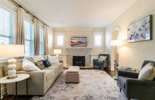 All Tucked Inn - Photo 2