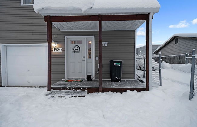 Fairbanks Fox Den 2 Bedroom Townhouse - Photo 32