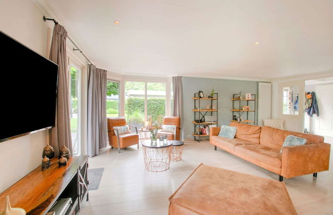 Lovely Holiday Home in Kaatsheuvel With Bubble Bath - Photo 31