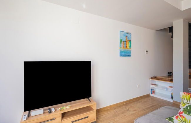 Villajoyosa Home With Shared Pool - Foto 14