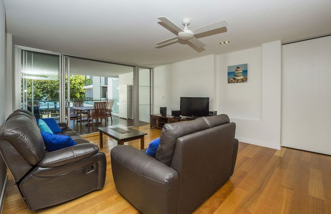 Maggies Beachfront Apt. 7 - Photo 8