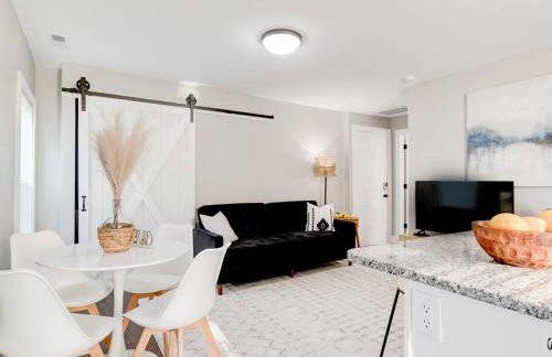 Cozy 1-Bedroom Retreat, New Remodel, Fast Wi-Fi - Foto 1