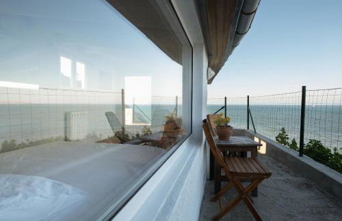 Property on Seacliff with the Beach downstairs - Foto 19