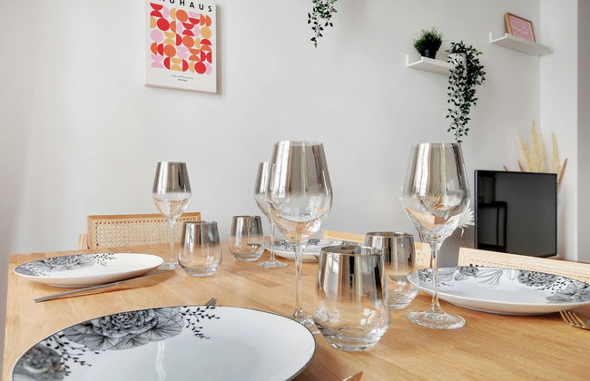 Elegant Apartment -2br/6p - Pere Lachaise - Photo 20