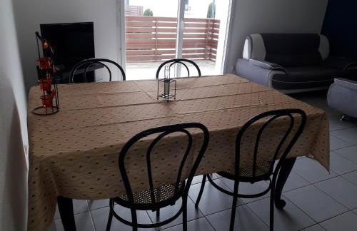 Bel Appartement en résidence avec Parking Privé - Photo 8