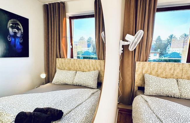 Cozy House Terrace &Garden Sleeps 34 - Foto 55