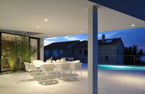 5*Modern Seaview villa with private pool - Foto 32