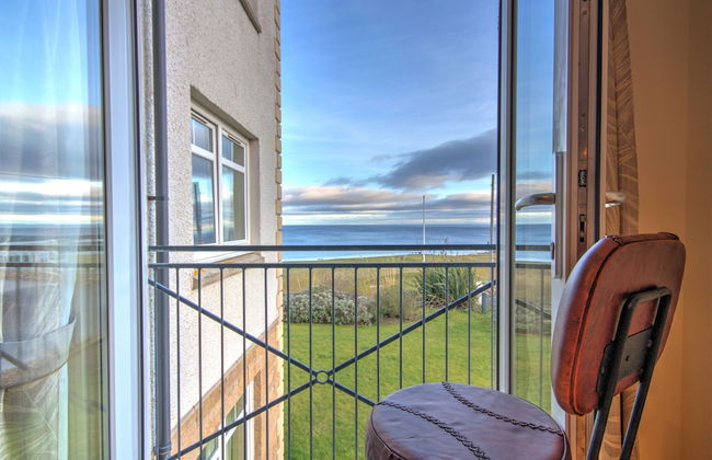 No 10 The Links Apartment Brora - Photo 2