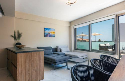 Isla Villas & Suites - Photo 68