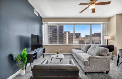 Downtown Flat w/ LAKE VIEW: Walk 2 Stadiums/Arenas - Photo 6