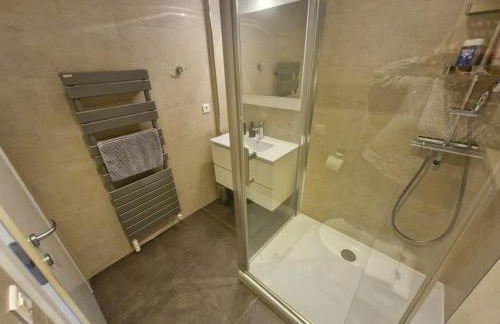 Large 3-bedroom apartment Port Vauban - Foto 43