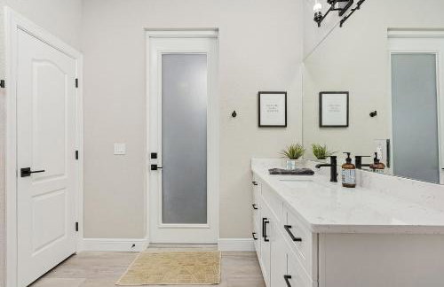 Villa w/ private heated saltwater pool, 4 BR, 7 beds - Foto 28