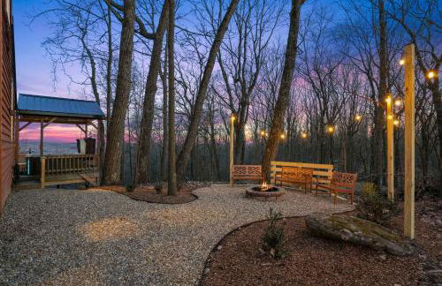 Hot tub, fireplace, fire pit, pool table, grill, EV, pets, HOA lake - Photo 13