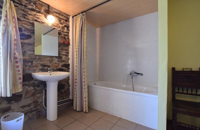 Authentic Holiday Home in Gouvy near Forest - Photo 41