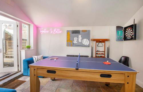 Minster House - Group Hot Tub - Photo 10