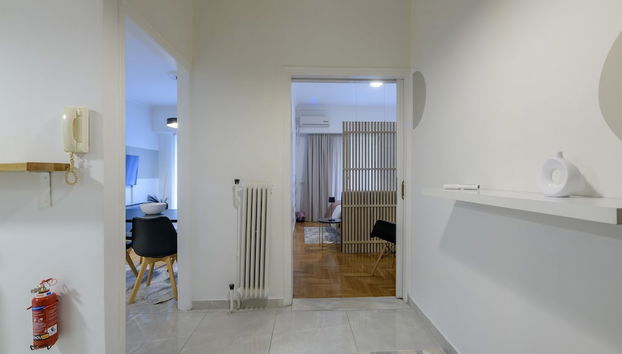 Fully Renovated Flat in Prime Athens Location - Foto 2, Vestíbulo
