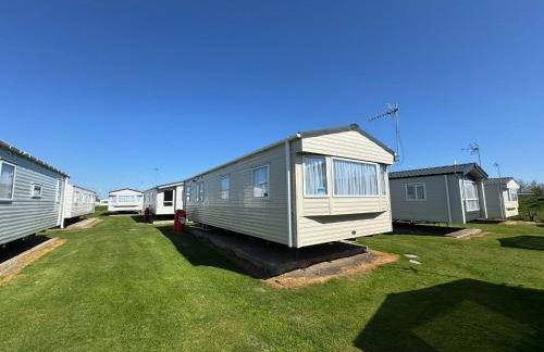 St Osyth- Sleeps8-freeparking-wifi-holidaypark - Foto 2