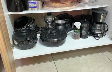 Quarto e sala completo de tudo na Ponta Verde a 300m da praia - Foto 20