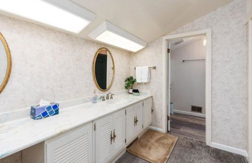 Mountain View, Hot Tub, Open Kitchen, 10m to Sequoia - Foto 26