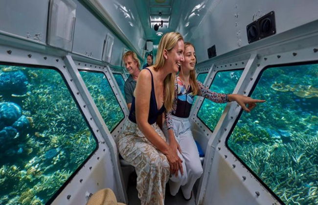 Quicksilver Outer Barrier Reef Cruise de Port Douglas Marina - Foto 2