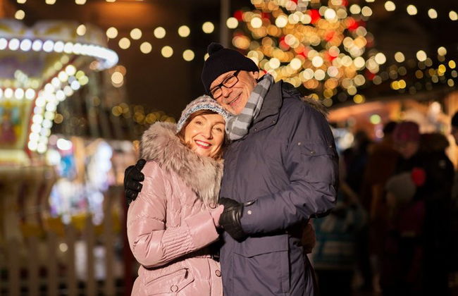 Recorrido a pie privado por la magia navideña de Rodas - Foto 6