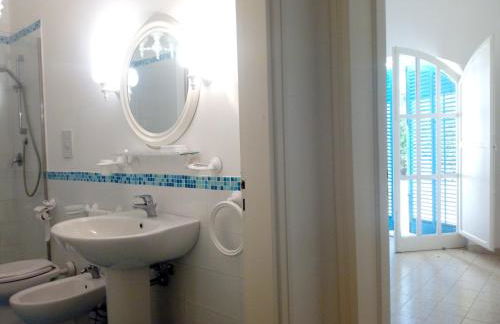 villa Anna Silvia Makari fiction rai 1 Casa Saverio La Manna - Foto 33