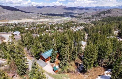 Reduced Nightly Rates! Park City Cabin, Hot Tub, Fire Pit - Sleeps 14 - Photo 22