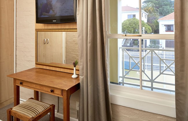 First Group Hastings Hall - Photo 20