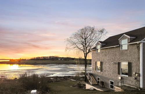 Spacious Oceanfront Home Stunning Sunset Views - Foto 48