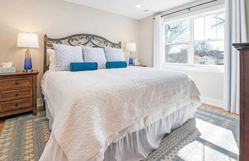 Family-friendly 4BR Near UNI for an Easy Group Stay - Foto 13