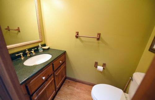 Over The Moon | Blairsville GA - Foto 17