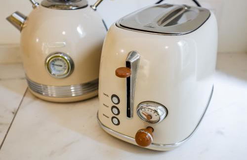 Design and Silence - Wide renovated apartment 2 stops form centrale - Foto 21