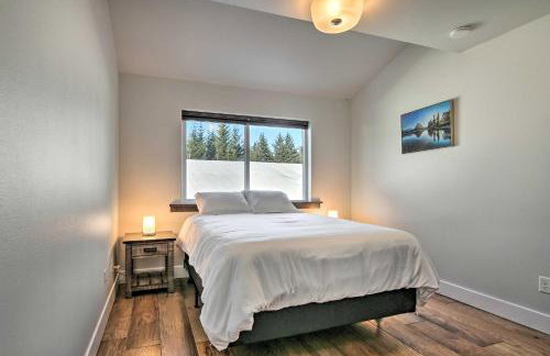 Mendenhall Valley Escape with Furnished Deck! - Foto 22