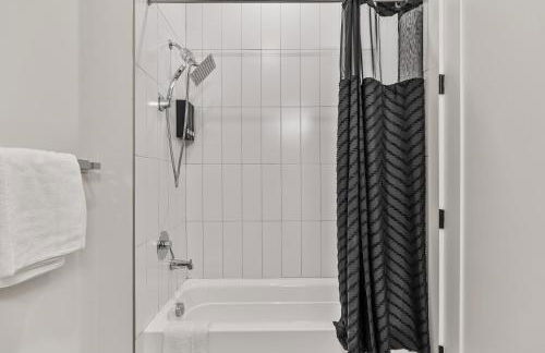 King Bd, Free Prkn, NYC View, 8min Train - Foto 9