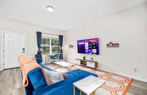 Beautiful Home, Walk to UF, Newly built - Foto 12