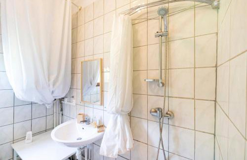 Lou Tapata - Foto 21