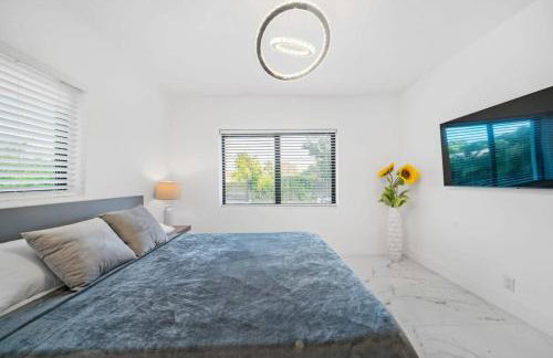 Luxury Villa Azure with Heated Pool 20 minutes to Beach - Foto 31