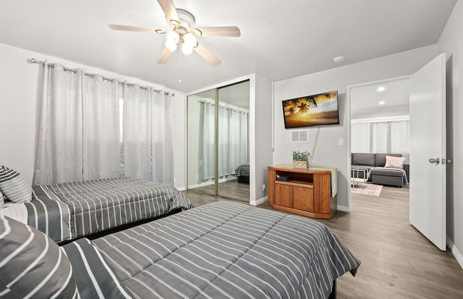 Stylish & Charming 15min to Downtown LA - Photo 3