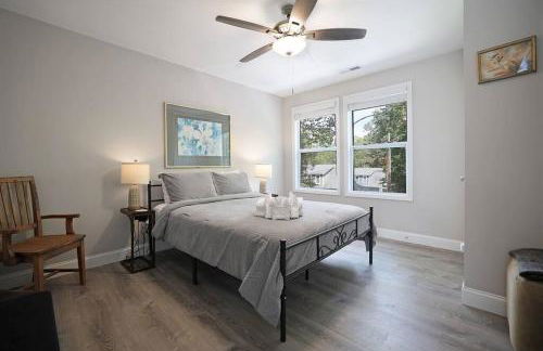 Bungalow Dream w Hot Tub, Fenced Yard & Fire Pit - Foto 43