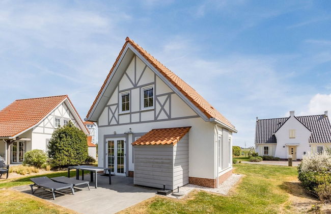 Beachside Villa + Sauna - Photo 21