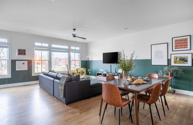 Tammy by Avantstay Chic 4BR Condo in Heart of Nashville - Photo 14