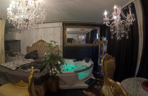 BDSM Stundenhotel BlackKingdom - Foto 1