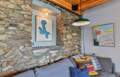 Huvila Haven Lake Front Home with Dock and Hot Tub - Foto 10