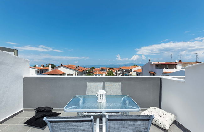 Nymphes Deluxe Accommodation - Photo 19