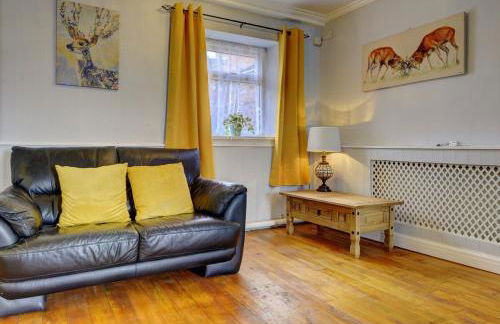 5 bedrooms, sleeps up to 16, secure parking space & comfort - Foto 13