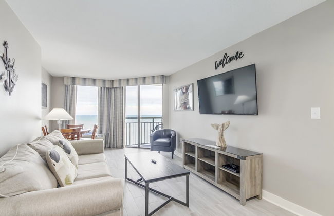 Ocean Front Condos at Patricia Grand - Foto 29