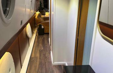 Selene Unique Luxury Houseboat Experience - Foto 32