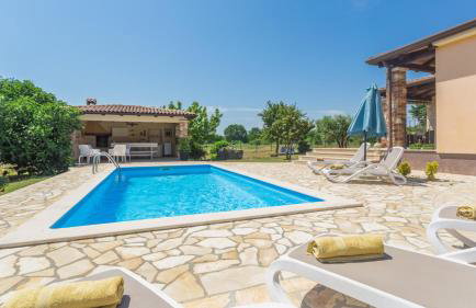 Beautiful villa Pianta with pool in Porec - Photo 15