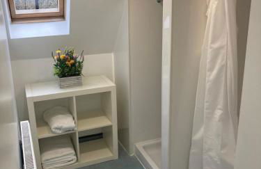 Tyn-Y-Berth Sleeps 27 luxury group accommodation - Photo 65